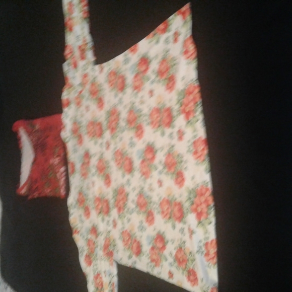 2 NEW PIONEER WOMAN V-NECK TEES SHIRTS - Picture 2 of 6